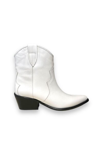 white dallas western boot black sole